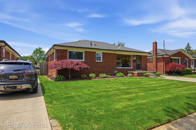 26419 Princeton Street, St. Clair Shores, MI 48081