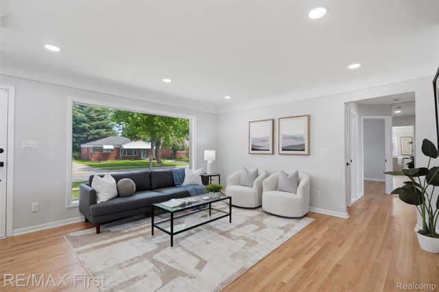 26419 Princeton Street, St. Clair Shores, MI 48081