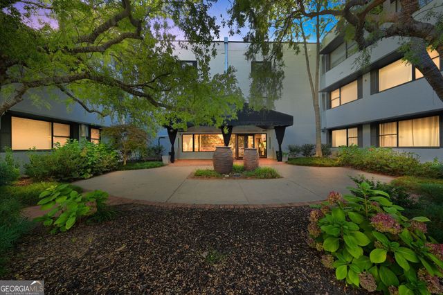 3645 Peachtree Road NE 214, Atlanta, GA 30319