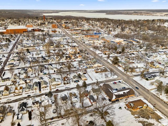 1226 E HINES Avenue, Peoria Heights, IL 61616