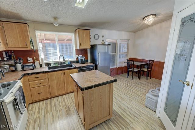 5080 North JALAPA Place, Pahrump, NV 89060