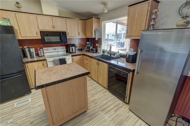 5080 North JALAPA Place, Pahrump, NV 89060