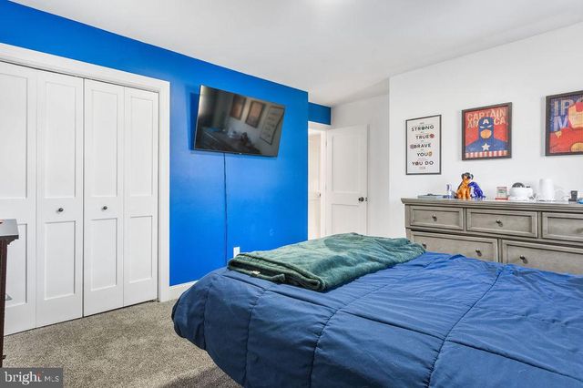 2276 RIDGE RD, York, PA 17406