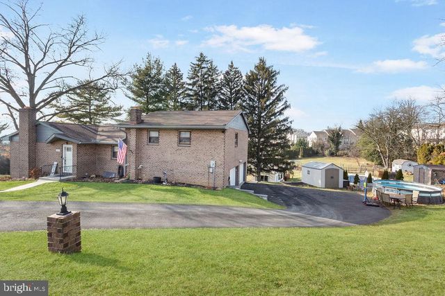 2276 RIDGE RD, York, PA 17406