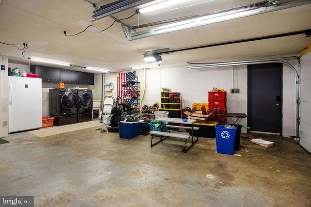 2276 RIDGE RD, York, PA 17406