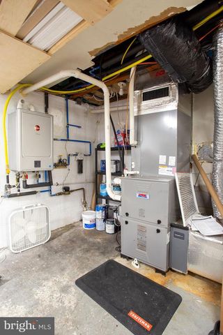 2276 RIDGE RD, York, PA 17406