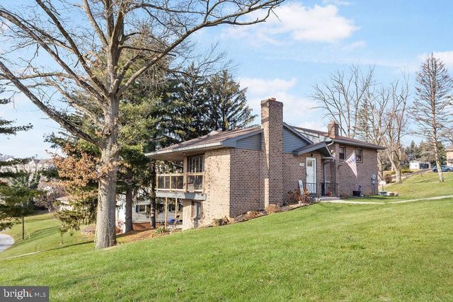 2276 RIDGE RD, York, PA 17406