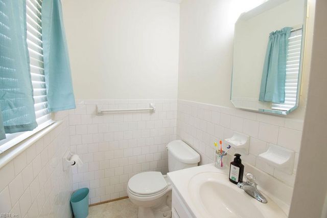 170 Spaulding DR, Newport News, VA 23602
