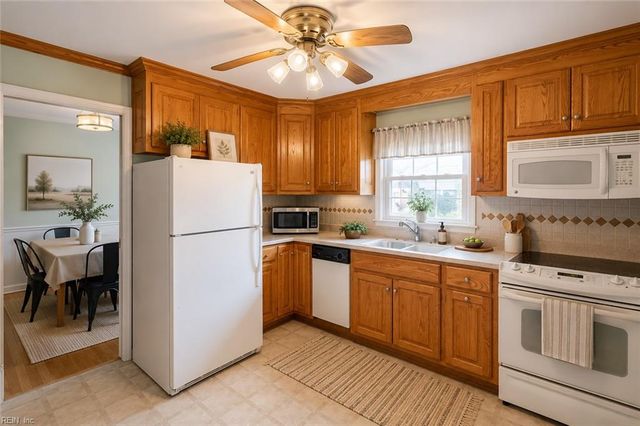 170 Spaulding DR, Newport News, VA 23602