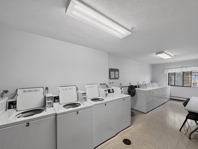 100 Grand View Ave 7B, Quincy, MA 02170