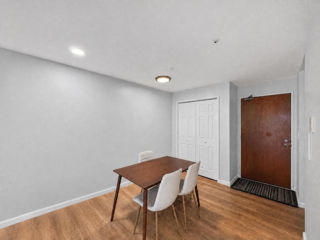 100 Grand View Ave 7B, Quincy, MA 02170