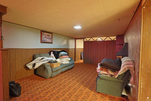 236 E Walnut Street, Waterville, KS 66548