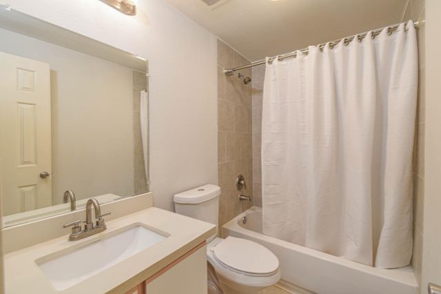 6289 Wilcrest Drive 5203, Houston, TX 77072