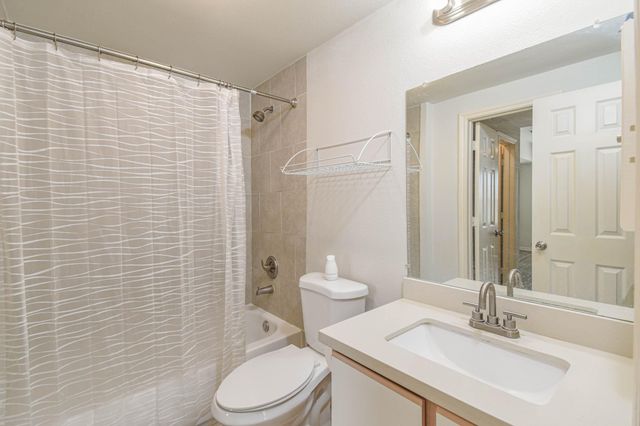 6289 Wilcrest Drive 5203, Houston, TX 77072