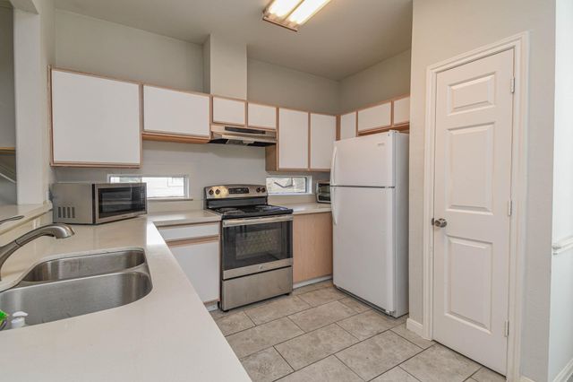 6289 Wilcrest Drive 5203, Houston, TX 77072