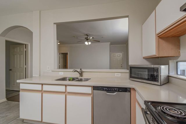 6289 Wilcrest Drive 5203, Houston, TX 77072