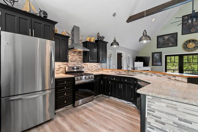 5107 ACHATES COURT, De Pere, WI 54115