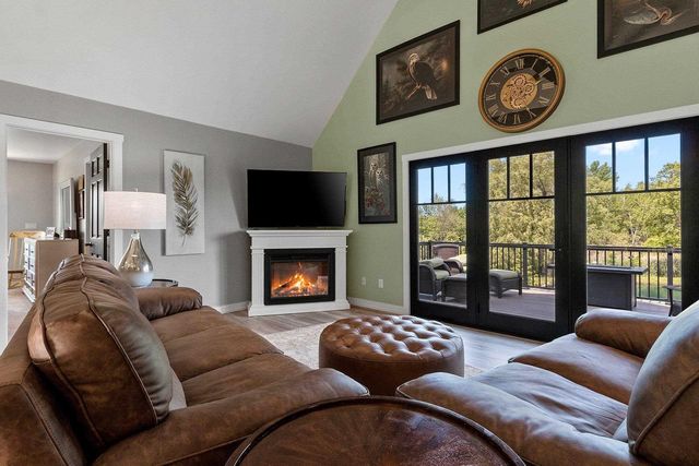 5107 ACHATES COURT, De Pere, WI 54115