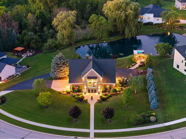 5107 ACHATES COURT, De Pere, WI 54115