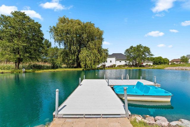 5107 ACHATES COURT, De Pere, WI 54115