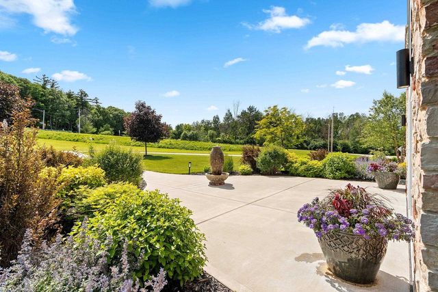 5107 ACHATES COURT, De Pere, WI 54115