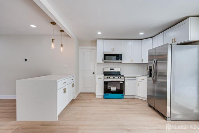 20 Starling Road, South Brunswick, NJ 08824