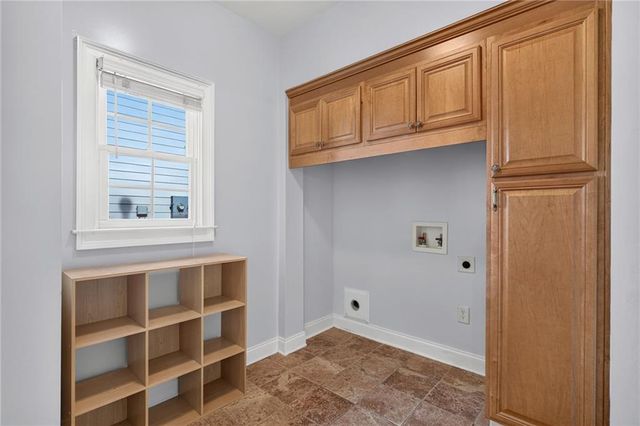 555 Washington Way, Cumming, GA 30040