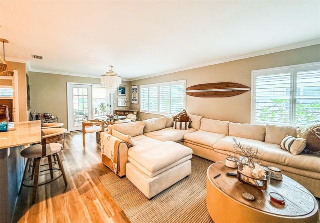 1900 BENJAMIN FRANKLIN DRIVE, Sarasota, FL 34236