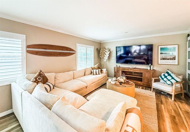 1900 BENJAMIN FRANKLIN DRIVE, Sarasota, FL 34236