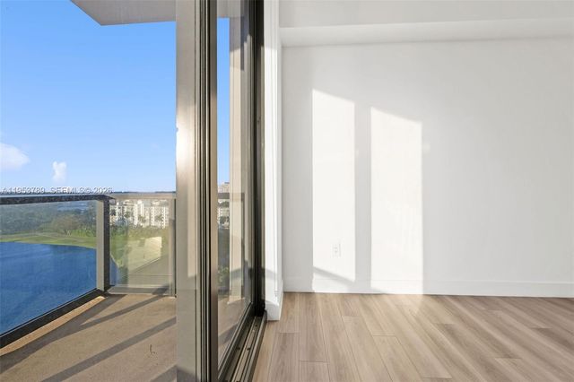 101 Diplomat Pkwy 1703, Hallandale Beach, FL 33009