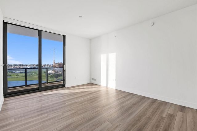 101 Diplomat Pkwy 1703, Hallandale Beach, FL 33009