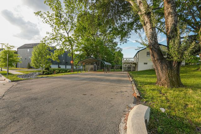 126 Donelsonwood Dr, Nashville, TN 37214