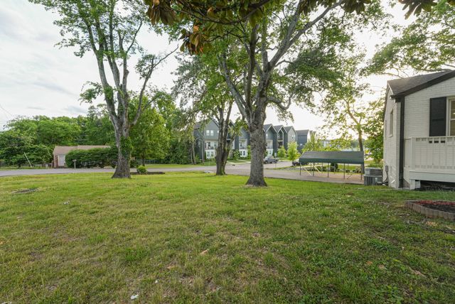 126 Donelsonwood Dr, Nashville, TN 37214