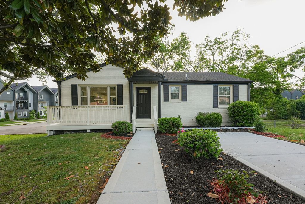 126 Donelsonwood Dr, Nashville, TN 37214