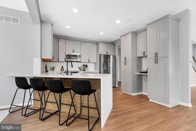 1702 MAGNOLIA CT, Garnet Valley, PA 19060