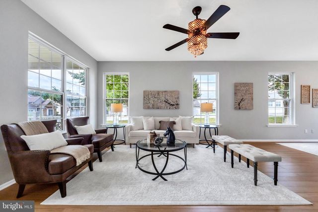 1702 MAGNOLIA CT, Garnet Valley, PA 19060