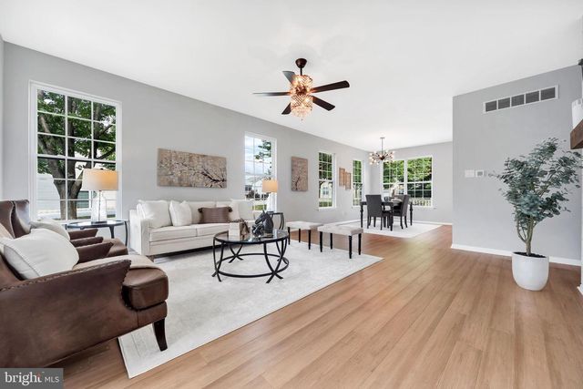 1702 MAGNOLIA CT, Garnet Valley, PA 19060