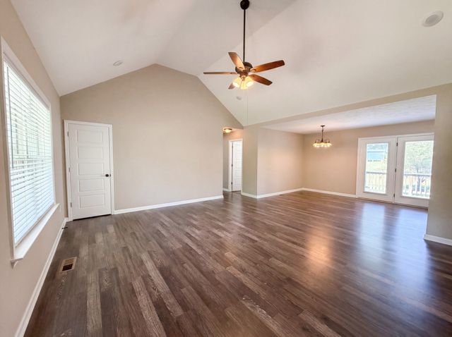 340 Elm Ave, Lewisburg, TN 37091