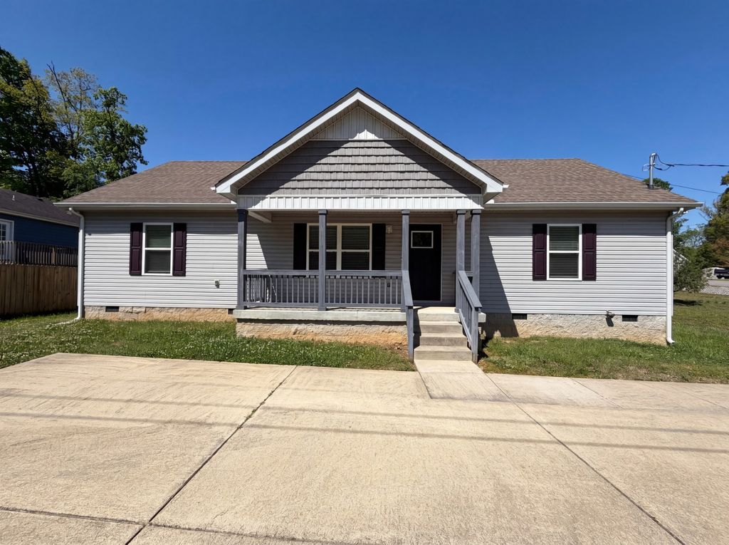 340 Elm Ave, Lewisburg, TN 37091