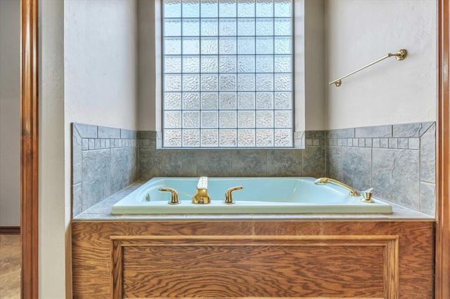 11850 S Broadway, Edmond, OK 73034