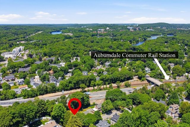 305 Central St, Newton, MA 02466