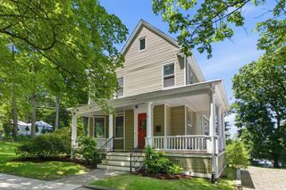 305 Central St, Newton, MA 02466