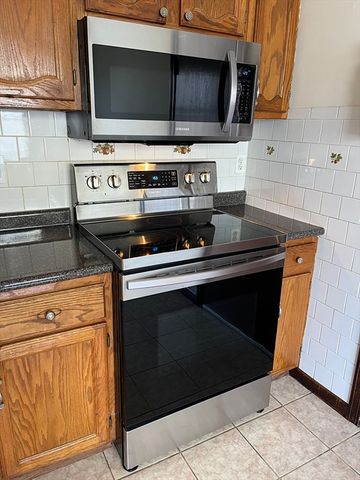 77 Star St 4, Pawtucket, RI 02860