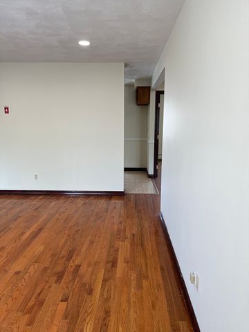 77 Star St 4, Pawtucket, RI 02860
