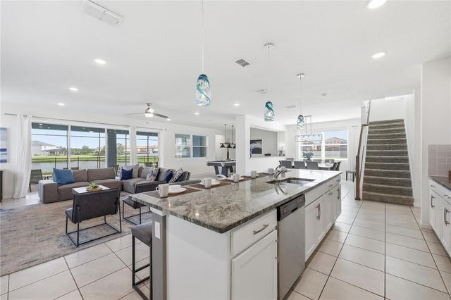 8911 TROPICAL HAVEN COURT, Kissimmee, FL 34747
