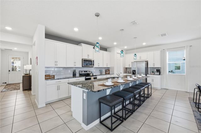 8911 TROPICAL HAVEN COURT, Kissimmee, FL 34747