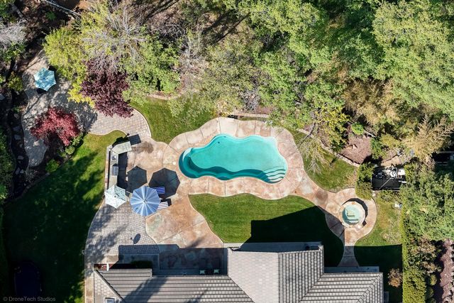 19565 San Vincente Drive, Redding, CA 96003