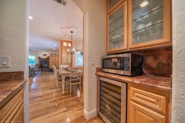 19565 San Vincente Drive, Redding, CA 96003