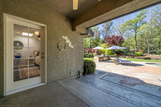 19565 San Vincente Drive, Redding, CA 96003