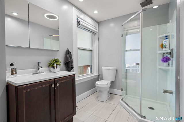 181 Platt Avenue, West Haven, CT 06516